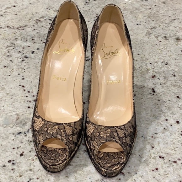 Christian Louboutin Lace peep toe platform 39.5EU - Picture 4 of 4